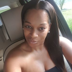 Meet your Posher, Monica